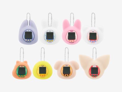 SKZOO X TAMAGOTCHI OFFICIAL MD - TAMAGOTCHI & CASE SET
